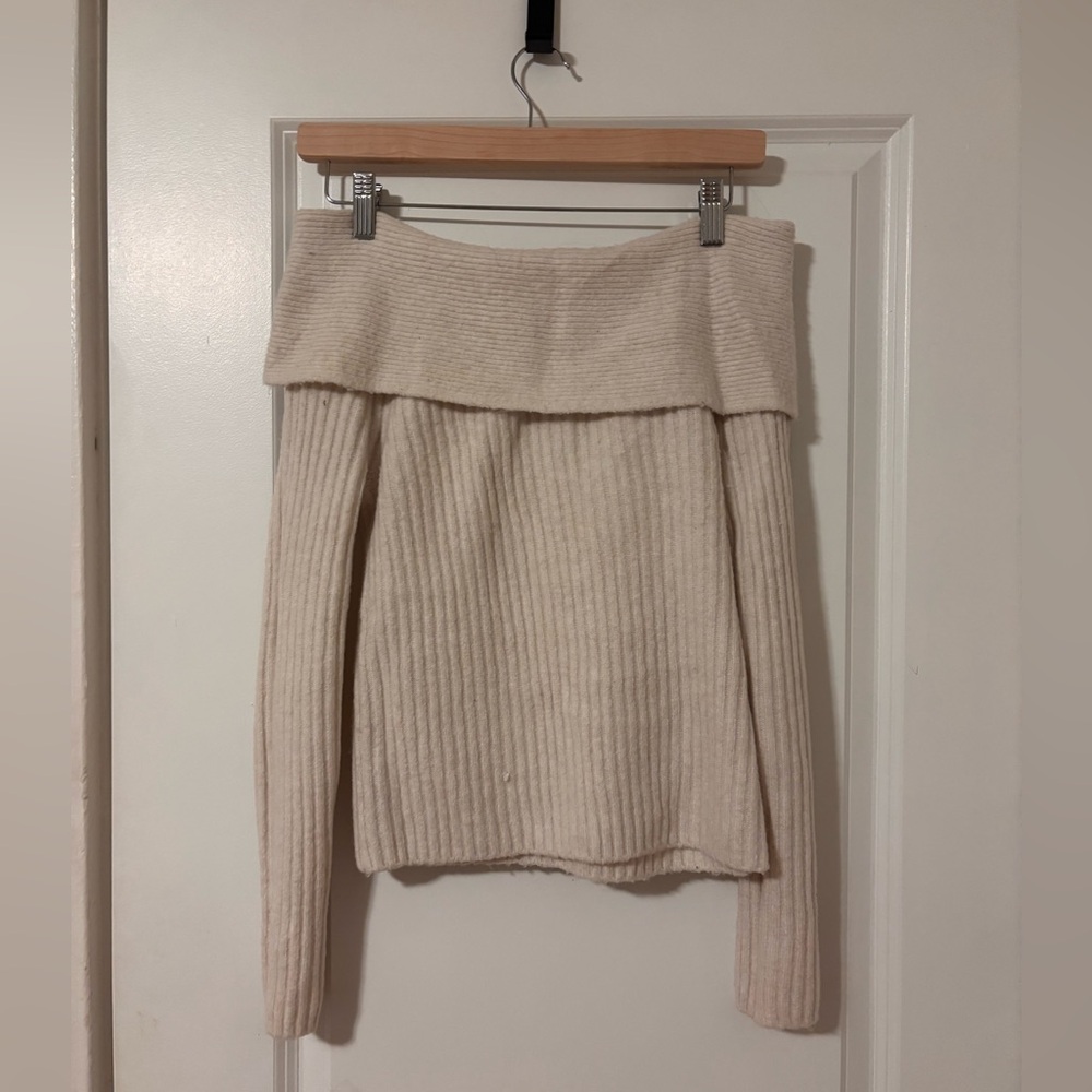 Dynamite Off-Shoulder Beige Sweater ✨2 FOR 25✨